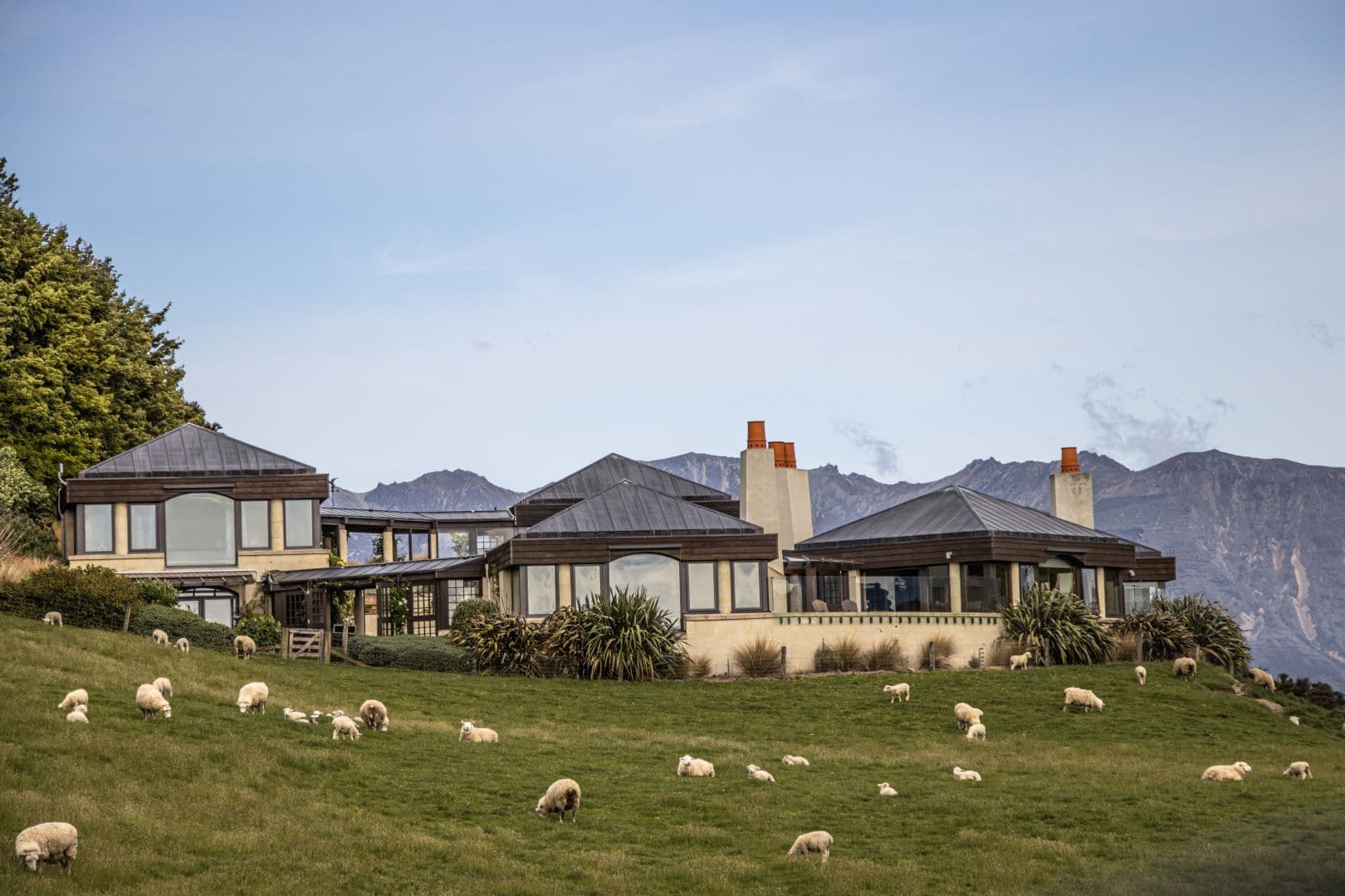 Cabot Lodge in Manapouri, Southland