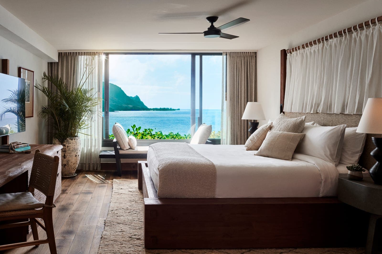 1 Hotel Hanalei Bay